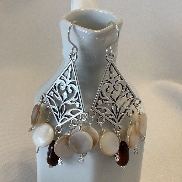 Shell and Wood Earrings❗️ON SALE ❗️ - Picture 1 of 3